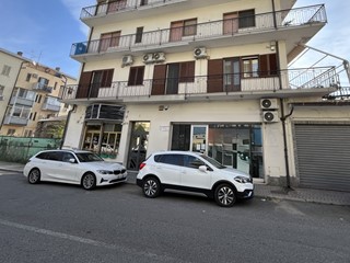 Immobile commerciale in Vendita a Catanzaro, zona Catanzaro Lido, 155'000&euro;, 80 m²
