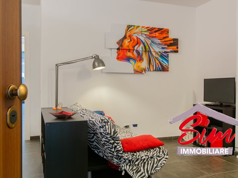 Appartamento in Vendita a Novara, zona Sant'Antonio, 265'000€, 245 m²