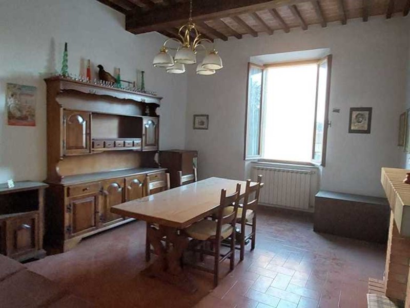 Appartamento in Vendita a Asciano, 108'000€, 75 m²