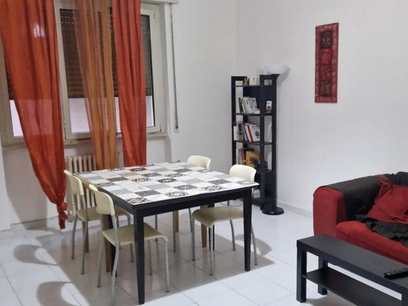 Trilocale in Vendita a Pescara, 154'000&euro;, 91 m², arredato