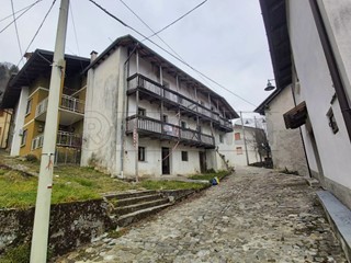 Trilocale in Vendita a Savogna, 15'000€, 58 m²