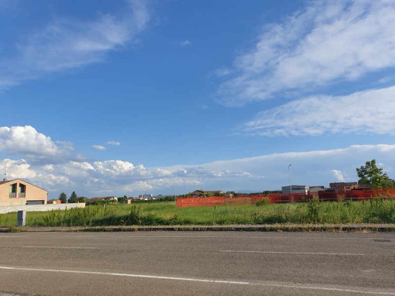 Terreno edificabile in Vendita a Sissa Trecasali, zona Sissa, 51'000&euro;, 220 m²