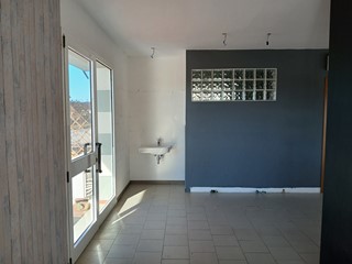 Capannone in Affitto a Fosdinovo, 980€, 80 m²