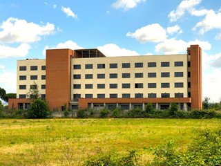 Attività commerciale in Vendita a Roma, 1'800'000€, 4500 m²