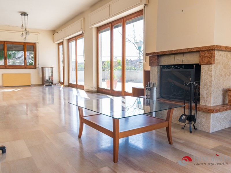 Casa Indipendente in Vendita a Melito di Porto Salvo, 150 m²