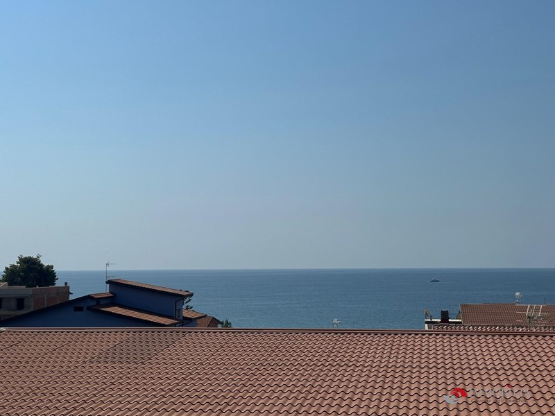 Villa in Vendita a Palizzi, 330 m²