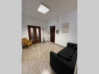 Appartamento in Vendita a Sarzana, 250'000€, 160 m²