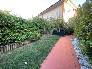 Villetta a schiera in Vendita a Vinci, 349'000€, 160 m², con Box