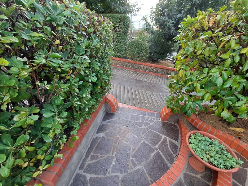 Villa in Vendita a Vinci, 690'000€, 520 m²