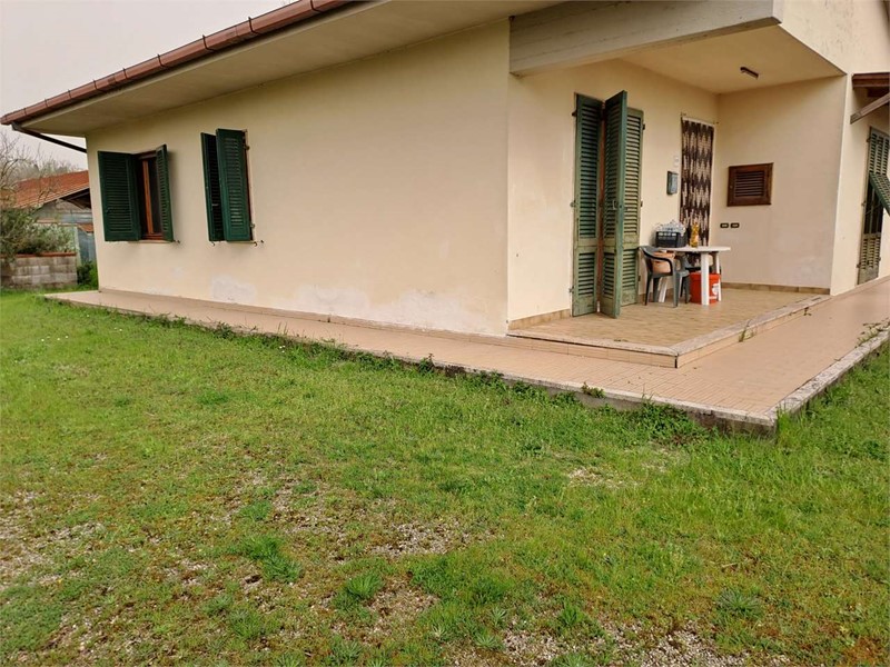 Villa in Vendita a Santa Maria a Monte, 185'000€, 116 m², con Box
