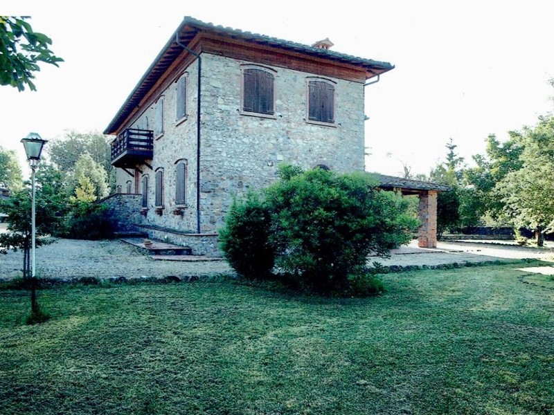 Casale in Vendita a Monticiano, 1'000'000€, 469 m², arredato, con Box