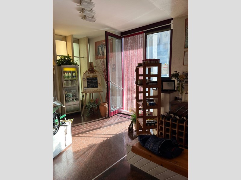 Immobile commerciale in Vendita a Signa, 300'000€, 130 m²