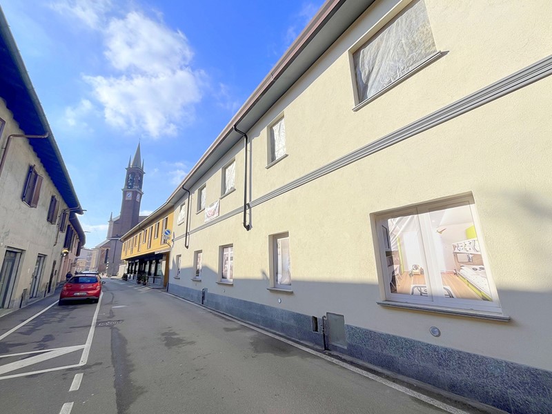 Trilocale in Vendita a Inveruno, 295'000&euro;, 105 m², con Box