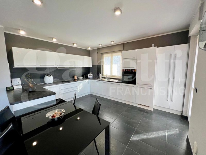 Quadrilocale in Vendita a Sommariva del Bosco, 205'000€, 100 m²