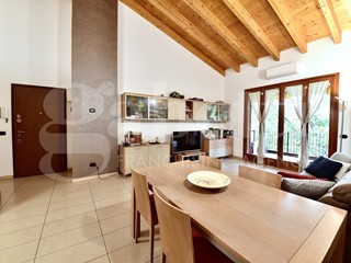 Trilocale in Vendita a Monza, 260'000€, 102 m²