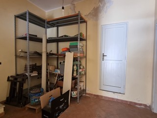 Negozio in Vendita a Barcellona Pozzo di Gotto, 99'000€, 77 m²