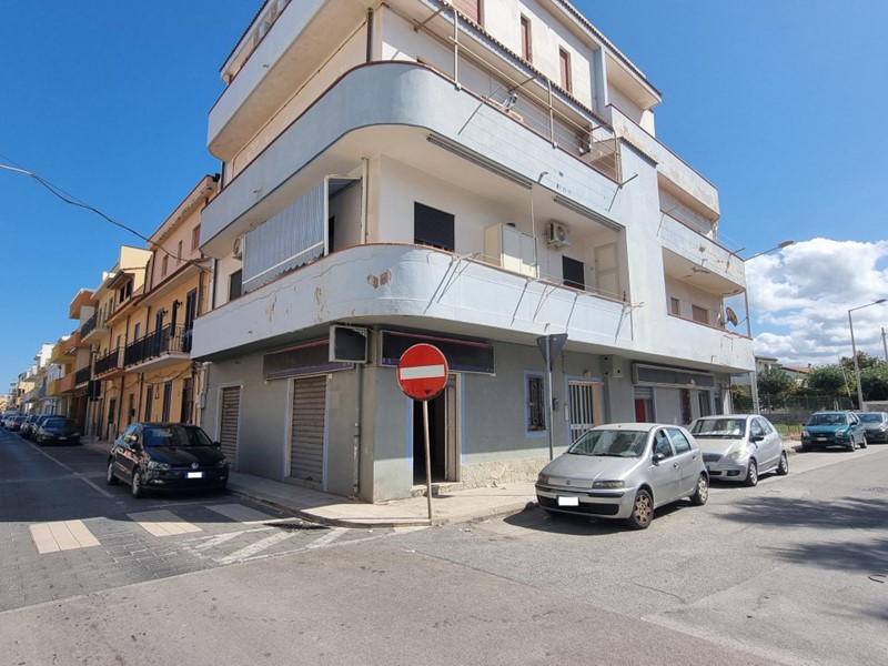 Negozio in Vendita a Barcellona Pozzo di Gotto, 89'000€, 54 m²