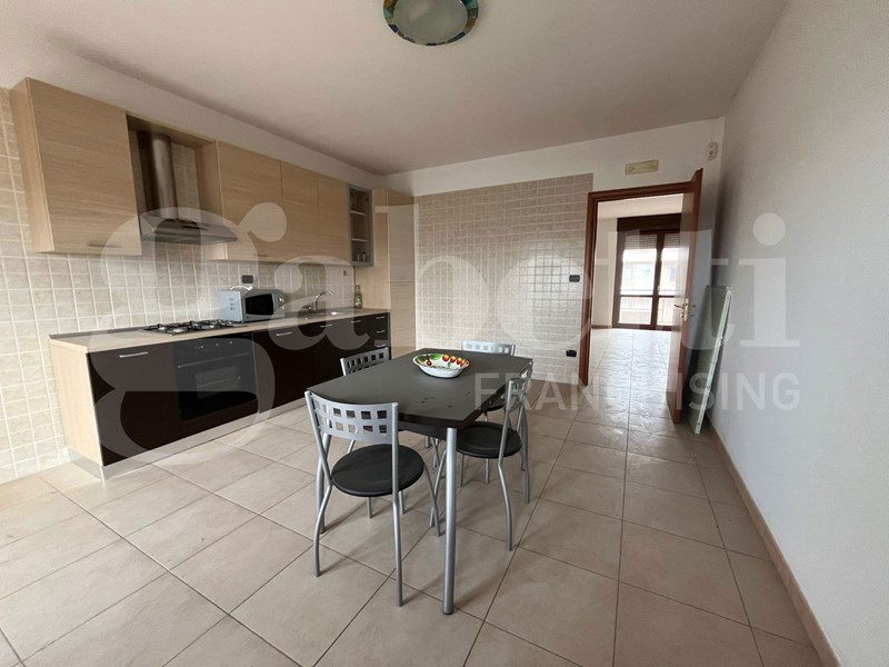 Appartamento in Vendita a San Severo, 155'000&euro;, 179 m²