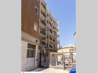 Appartamento in Vendita a Siracusa, zona Tisia Tica Zecchino, 153'000&euro;, 190 m²