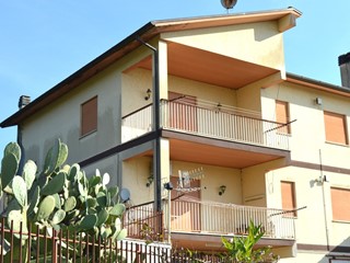 Casa Indipendente in Vendita a Paliano, 150'000€, 435 m²