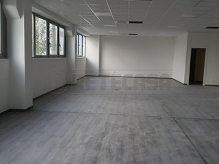 Ufficio in Affitto a Vicenza, 1'600€, 190 m²