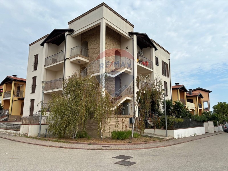Trilocale in Vendita a San Vito Chietino, zona San Vito Capoluogo, 132'000€, 86 m²