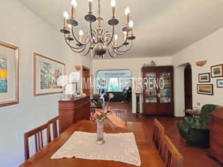 Appartamento in Vendita a Massa, zona Marina di Massa, 450'000&euro;, 120 m²