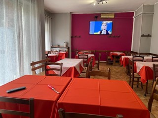 Immobile commerciale in Vendita a Cavour, 145'000€, 206 m²