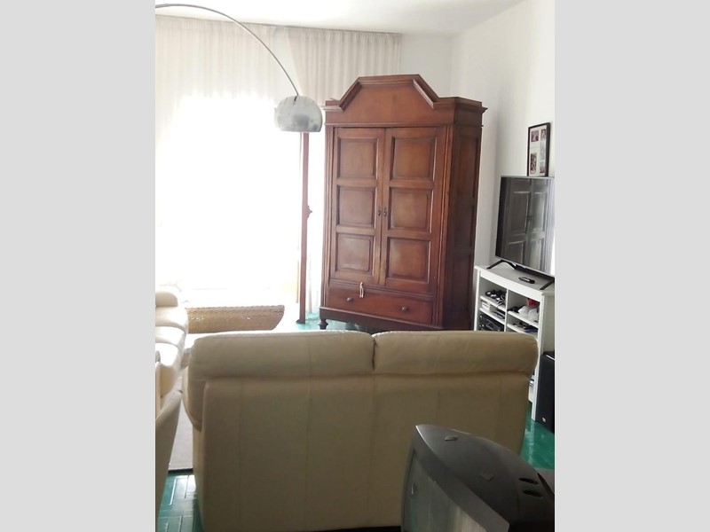 Appartamento in Vendita a Carrara, zona Marina di Carrara, 260'000€, 120 m²