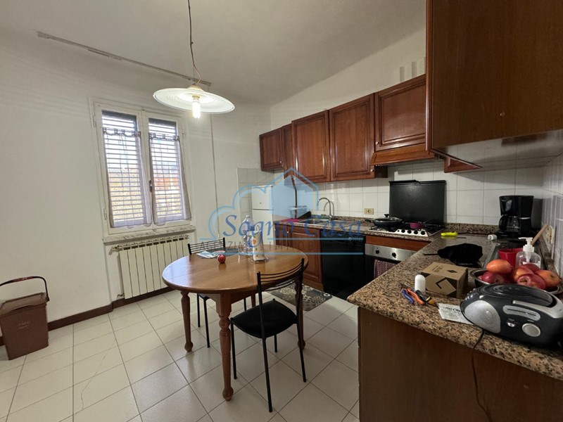 Quadrilocale in Vendita a Luni, zona Dogana, 140'000€, 70 m², arredato
