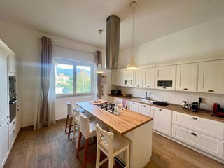 Appartamento in Vendita a Cascina, zona San Frediano a Settimo, 305'000€, 122 m², arredato