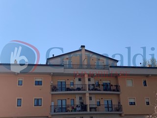 Trilocale in Vendita a Bettona, 180'000€, 100 m²