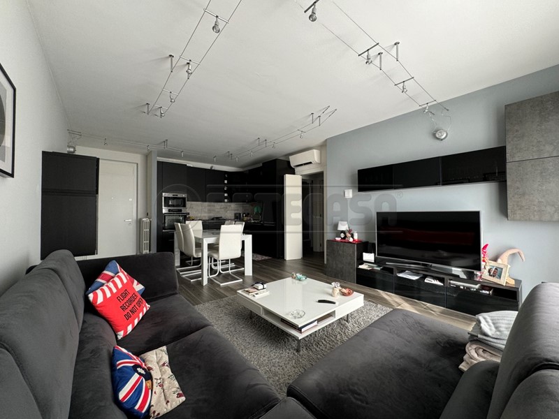 Trilocale in Vendita a Crema, 250'000€, 96 m², con Box