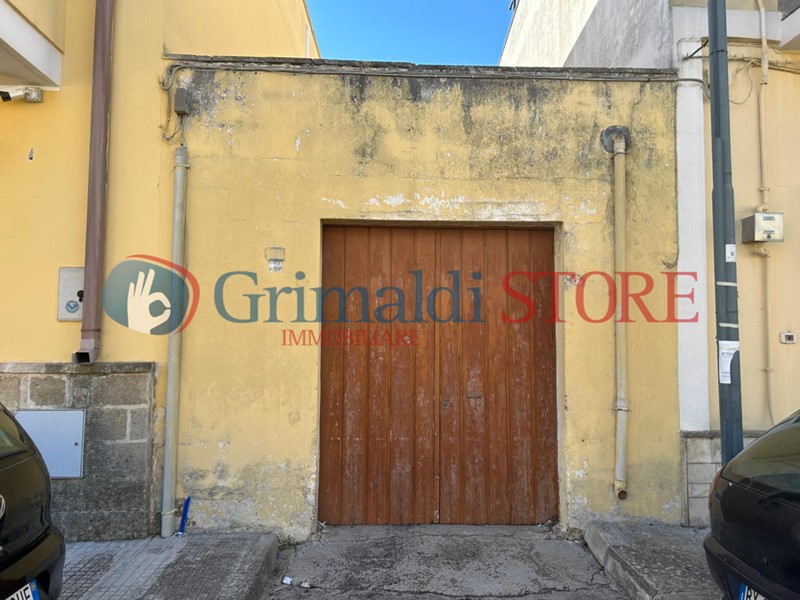 Casa Indipendente in Vendita a Salice Salentino, 75'000€, 110 m²