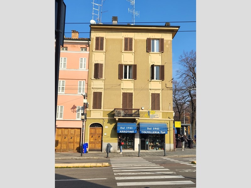 Quadrilocale in Vendita a Parma, zona Parma Centro, 295'000€, 128 m², arredato