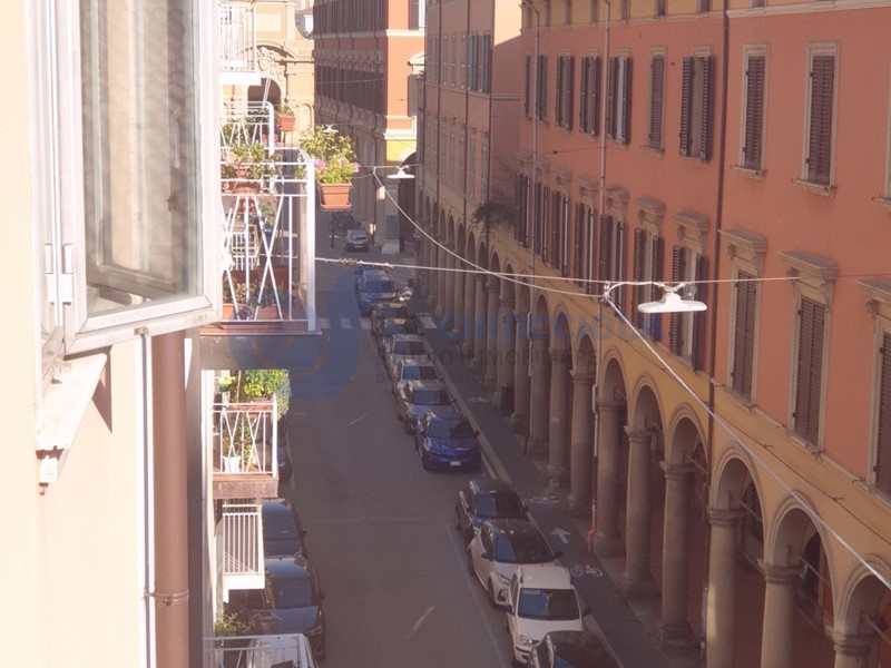 Appartamento in Vendita a Bologna, 520'000€, 140 m²