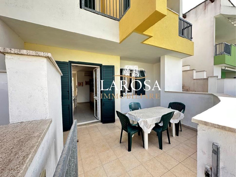 Trilocale in Vendita a Melendugno, zona Torre Dell'orso, 160'000€, 65 m²