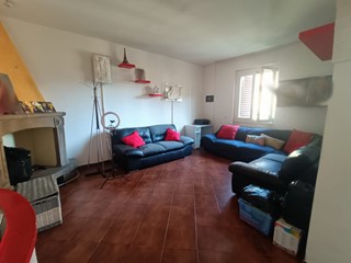 Quadrilocale in Vendita a Dicomano, 199'000€, 150 m², con Box