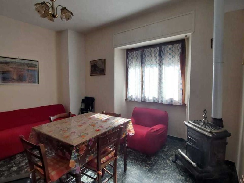 Trilocale in Vendita a San Godenzo, zona San Godenzo, 75'000€, 65 m²