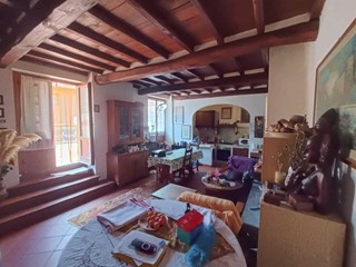 Rustico in Vendita a Dicomano, 580'000€, 250 m²