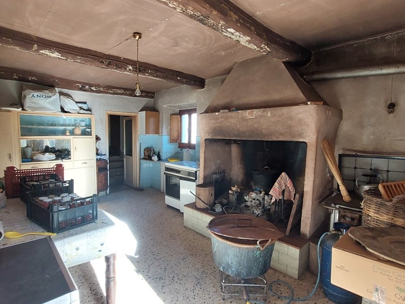 Rustico in Vendita a San Godenzo, zona Casale, 105'000€, 130 m²