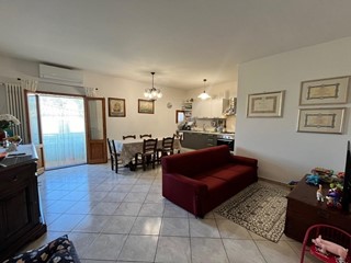 Quadrilocale in Vendita a Certaldo, 139'000€, 90 m², con Box