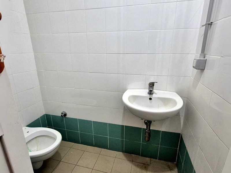 Negozio in Affitto a Caivano, 400€, 35 m²