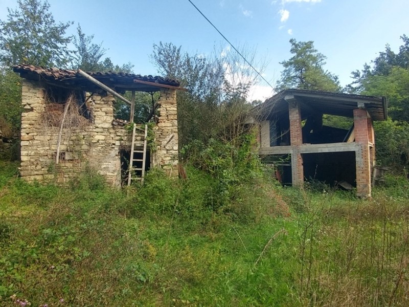 Casa Indipendente in Vendita a Zocca, 138'000€, 1500 m²