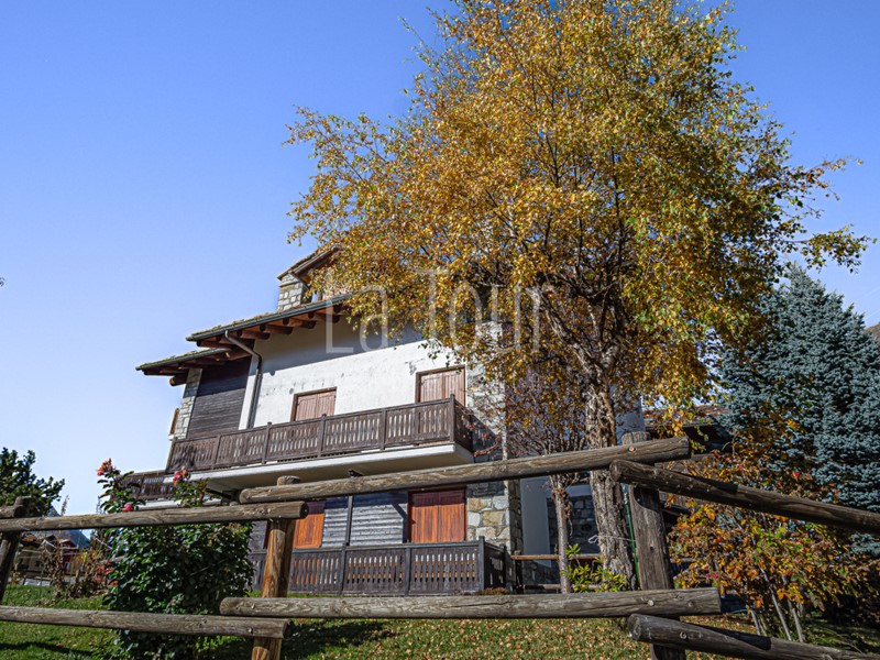 Bilocale in Vendita a Cogne, 245'000€, 48 m², con Box