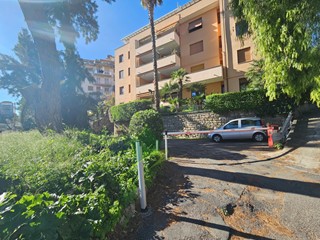 Trilocale in Vendita a Sanremo, 180'000€, 63 m²
