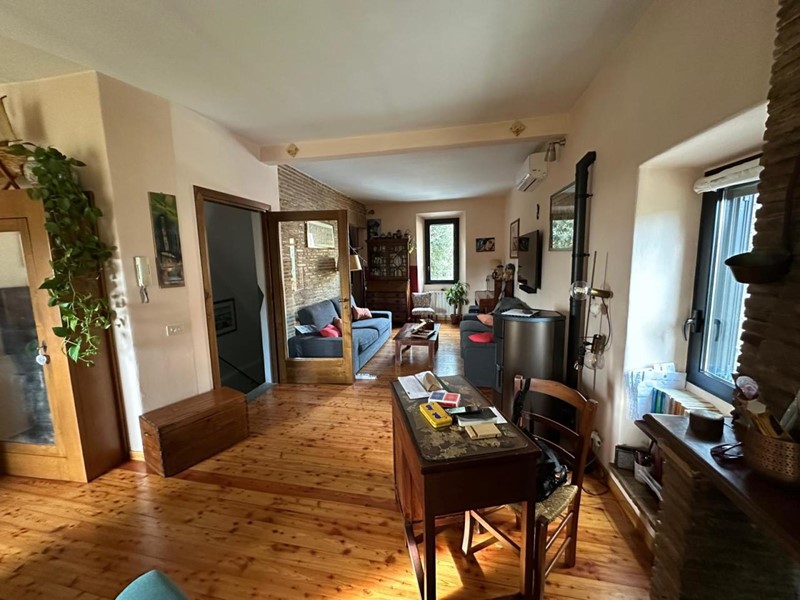 Casa Semi Indipendente in Vendita a Morlupo, 320'000&euro;, 210 m²