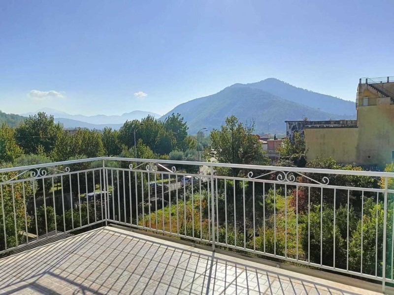 Casa Semi Indipendente in Vendita a Bracigliano, 79'000€, 90 m²