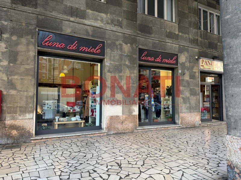 Attività commerciale in Vendita a La Spezia, zona Centro, 40'000€, 60 m², arredato