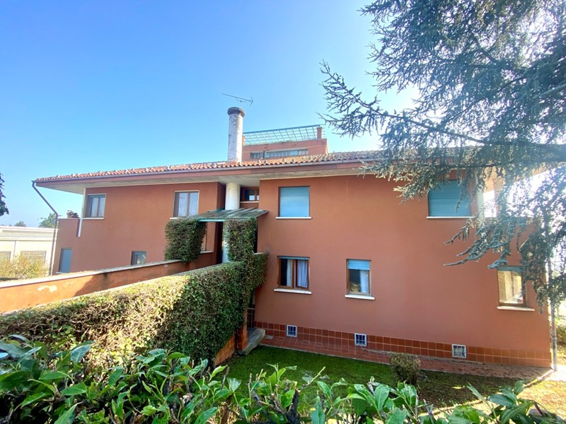 Appartamento in Vendita a Piozzo, 168 m², con Box